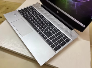 H-p ZHAN 99 G4笔记本电脑，AMD酷睿R7-6800H处理器，16GB内存和512GB存储，二手电脑 - Product Image 2