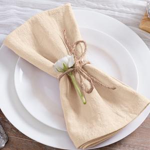 Serviettes de table en coton et lin vert élégantes en gros de Ychon avec décoration en ficelle et fleurs, serviette pour l'arrangement de table de mariage - Product Image 4