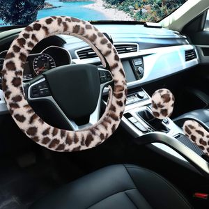 Couverture de <span class=keywords><strong>volant</strong></span> pour femmes filles coupe universelle fourrure léopard chaud couverture de roue de voiture et couverture de frein à main et ensemble de couverture de changement de vitesse - Product Image 1