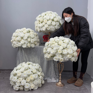 Arreglo Floral Personalizado, Bola de Flores de Rosas Blancas, Centro de Mesa de Flores Artificiales para Decoración de Mesa de Boda - Product Image 2