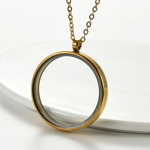 Colgante <span class=keywords><strong>de</strong></span> urna <span class=keywords><strong>de</strong></span> acero inoxidable para cenizas con cadena, círculo <span class=keywords><strong>de</strong></span> acrílico, recuerdo <span class=keywords><strong>de</strong></span> cremación, regalo para hombres y mujeres, 1 unidad - Product Image 1