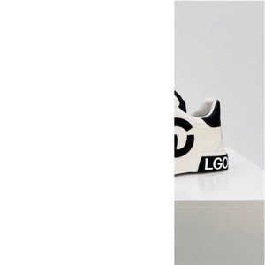 Vente directe d'usine de chaussures décontractées en cuir véritable blanc à la mode avec lacets noirs et semelle épaisse - chaussures de marque luxueuses - Product Image 3