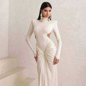 Straight Cut Gown Styles - Elegant and Stylish Alternatives Straight Cut Gown Styles - Elegant and Stylish Alternatives