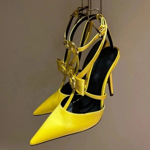 Sandali da Donna con <span class=keywords><strong>Tacco</strong></span> a Spillo e Fibbie alla Caviglia, Ornamenti Metallici, Fiocco e Cinturino a T, <span class=keywords><strong>Scarpe</strong></span> Estive Eleganti in Raso - Product Image 6