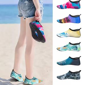 <span class=keywords><strong>Chaussures</strong></span> de plongée en apnée de plage anti-dérapantes pour femmes Chaussettes de natation de yoga à fond souple pour les activités de rivière d'été pour adultes - Product Image 2