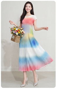 PY 2026 Summer New Arrival Hot Miyake Pleated Dress Plus Size Gradient LooseiDress Plus Size Women's Clothing Wholesale - Product Image 6