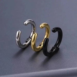 Pendientes de aro falsos <span class=keywords><strong>sin</strong></span> perforación, <span class=keywords><strong>aros</strong></span> circulares de acero inoxidable Punk clásicos, pendientes de oreja con Clip para mujeres y hombres <span class=keywords><strong>sin</strong></span> <span class=keywords><strong>agujero</strong></span> - Product Image 4