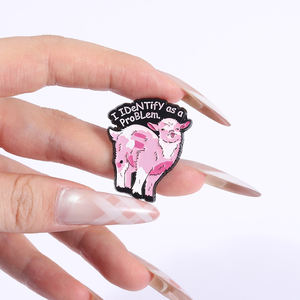 Dessin animé souris grenouille mouton animaux citations broche émail broches Omw pour maudire votre cul sorcière grenouille broches revers Badge drôle cadeau broches - Product Image 4