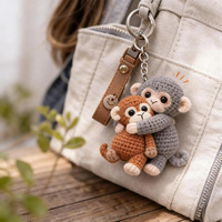 Porte-clés en peluche tricoté à la main, motif singe parent-enfant câlin, doux, écologique et mignon