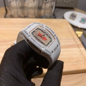 Reloj de Lujo para Mujer, Diseño Tonneau, Mecánico Automático, Correa de Silicona Blanca, Bisel con Diamantes - Product Image 3