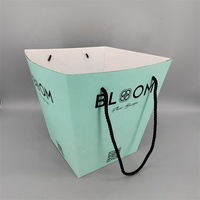 Boîtes d'emballage pour fleurs en carton ondulé pliables, finition mate, matériaux recyclés, logo personnalisé imprimé en usine