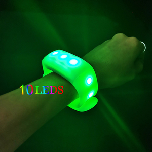 Buổi hòa nhạc điều khiển từ xa DMX phát sáng chương trình trực tiếp thanh biểu diễn ánh sáng có thể điều chỉnh ánh sáng lên Vòng đeo tay sáng dẫn dây đeo cổ tay cho các sự kiện - Product Image 1