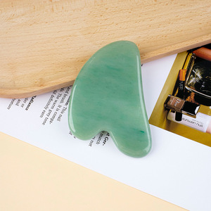 Planche Gua Sha multifonctionnelle en cristal <span class=keywords><strong>de</strong></span> <span class=keywords><strong>jade</strong></span> naturel, en forme <span class=keywords><strong>de</strong></span> cœur, grattoir méridien pour le corps, <span class=keywords><strong>rouleau</strong></span> <span class=keywords><strong>de</strong></span> <span class=keywords><strong>jade</strong></span> pour beauté du <span class=keywords><strong>visage</strong></span> - Product Image 4