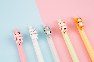 Penna a Sfera con Animali Cartoon, Carina e Creativa in PVC Morbido, Penna in Plastica a Forma di Gatto, Logo Personalizzabile - Product Image 4