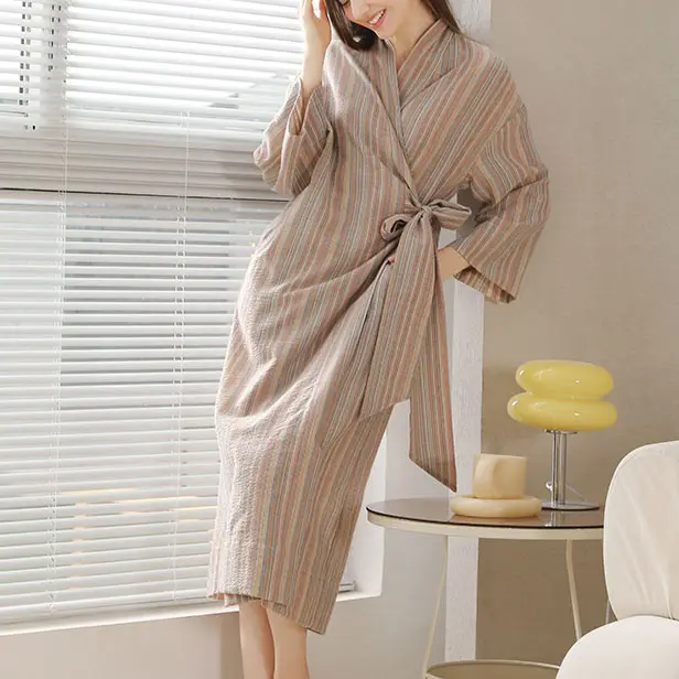 2022 Best Women, Home Lounge Wear 2 Piece Long Sleeve Boxer Pajama Sets Ladies Luxury Silk Satin Ethical Sleepwear Sets/