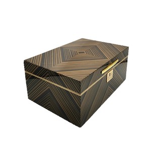 Exklusive Luxus-Zigarrenkiste aus Holz mit Klavierlack - Product Image 1