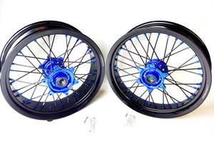 Nouveautés 2026 : Jeu de roues Supermoto 17 pouces compatibles <span class=keywords><strong>Husqvarna</strong></span> FC/TC/FE/TE/FS 125/250/300/450 : 2014-2026 - Product Image 1