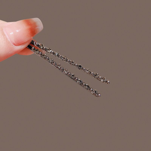 Nouvelle Pince à Cheveux Femme 2026, Design de Niche Populaire, Luxe Léger, Strass Noirs, Bijou de Mode Élégant, Vente en Gros - Product Image 1