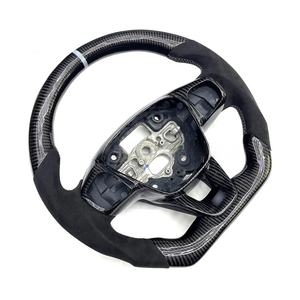 Volant en fibre de carbone de qualité supérieure pour <span class=keywords><strong>Focus</strong></span> <span class=keywords><strong>ST</strong></span> <span class=keywords><strong>Line</strong></span> 18 19 21 modèles Texture personnalisée antidérapante confort poignée Style de course Durable - Product Image 2