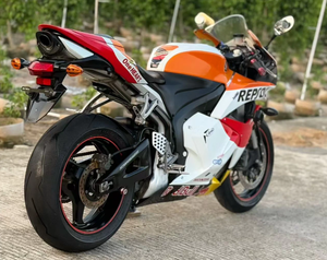 Motocicleta Honda CBR600RR de <span class=keywords><strong>Segunda</strong></span> <span class=keywords><strong>Mano</strong></span> - Bajo Kilometraje, Alto Rendimiento, Envío Global Disponible - Product Image 2
