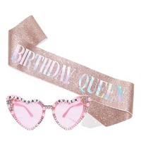 Kit d'accessoires d'anniversaire Stiedey pour reine des fêtes : Écharpe rose scintillante, lunettes de soleil en plastique avec perles en forme de cœur, serre-tête en cristal étincelant, cadeaux de fête