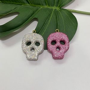 Porte-clés de voiture créatif incrusté de diamants, avec un fini haut de gamme, en céramique, entièrement serti de diamants, breloque de sac tendance - Product Image 5
