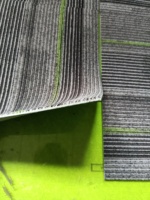Dalles de moquette modernes auto-adhésives à poils ras 50x50cm en PP |   Sans colle, DIY, lavable, modulaire, antidérapant |   Non-tissé commercial