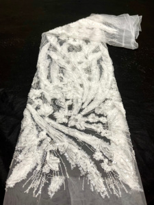 Tissu en dentelle de <span class=keywords><strong>tulle</strong></span> brodé de fleurs 3D blanches G3663 avec perles et paillettes pour robes de mariée, robes de soirée, couture nuptiale - Product Image 4