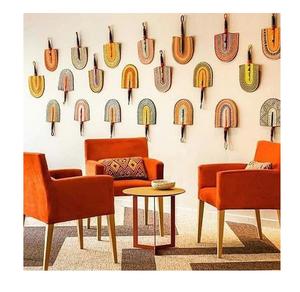 Abanico de hoja de palma de color natural hecho a mano de Vietnam-Seagrass Craft Handfan - Product Image 4