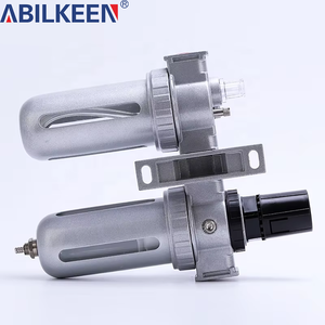 Ensemble filtre régulateur <span class=keywords><strong>d</strong></span>'air série SFC avec lubrificateur et séparateur de gouttelettes <span class=keywords><strong>d</strong></span>'<span class=keywords><strong>eau</strong></span> à <span class=keywords><strong>pression</strong></span> standard et purge manuelle - Product Image 2