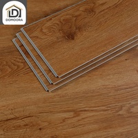 Plancher en vinyle ignifuge, aspect bois, imperméable, avec couche insonorisante IXPE