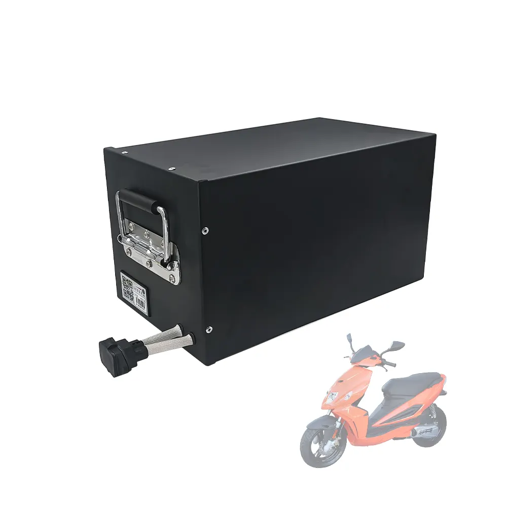 Kundenspezifischer wiederaufladbarer 72 V 30 Ah Lithium-Ionen-Akkupack für Elektromotorräder 4 A-Ladungsverhältnis Elektrofahrräder Scooter LNO