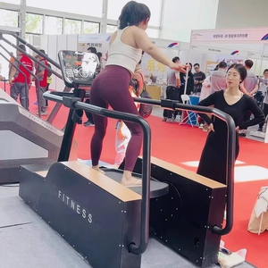 Machine de surf intérieure de haute qualité pour l'entraînement de fitness en salle de sport La construction en métal améliore l'équilibre du corps Équipement de surf commercial - Product Image 4