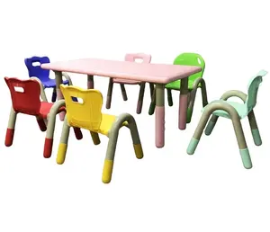 현대 아이들 쓰기 학문 테이블 학교 교실 학생 책상과 의자 세트