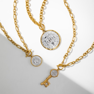 YF6528 Collana con Ciondolo a Forma di Chiave d'Angelo, Catena OT in Acciaio Inossidabile Placcato Oro 18k, Ipoallergenica e Impermeabile - Product Image 5