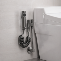 Set Semprotan Bidet Dinding Modern dari Baja Anti Karat Desain Ramah Lingkungan Nozzle Pembersih Otomatis Pemasangan Mudah Toilet Hotel