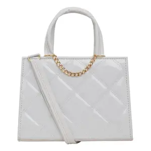 Bolso bandolera Nika Blanco Fana, diseño acolchado blanco, forma rectangular, para uso doméstico - Product Image 1