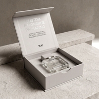 Boîte à parfum rigide de luxe sur mesure, style livre blanc magnétique, pour une seule bouteille, présentation pour emballage de parfum personnalisé
