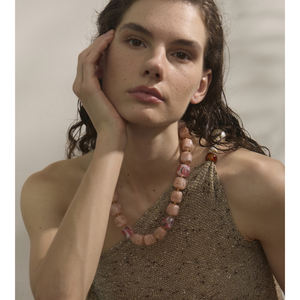 जिनयू 354 फैशन गुलाबी स्ट्रॉबेरी संगमरमर बनावट एक्रिलिक बेड्स नेकलेस स्टेनलेस स्टील एडजस्टेबल चोकर्स हार - Product Image 5