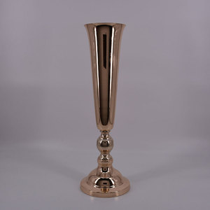 <span class=keywords><strong>Florero</strong></span> alto <span class=keywords><strong>de</strong></span> metal Vintage para decoraciones <span class=keywords><strong>de</strong></span> boda <span class=keywords><strong>Florero</strong></span> <span class=keywords><strong>de</strong></span> piso <span class=keywords><strong>de</strong></span> hierro - Product Image 3