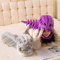 Chapeau en peluche amusant en forme de squelette de dinosaure avec peluche super douce et éclairage LED, cadeau de la Saint-Valentin pour adultes et enfants