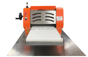 Machine <span class=keywords><strong>à</strong></span> pâte électrique compacte de comptoir, mini, petite, <span class=keywords><strong>à</strong></span> rouleaux, de table, de banc, portable, pour pâte et <span class=keywords><strong>pâtisserie</strong></span> - Product Image 3