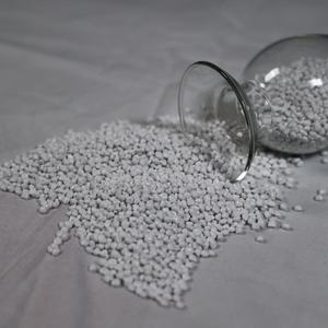 Granules de mélange maître PE/PP antistatiques de carbonate de calcium blanc de qualité supérieure Film soufflé résistant aux UV à haute brillance - Product Image 1
