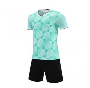Custom voetbaltenues unisex crew neck nieuw model patchwork laserprint voetbalteam uniform 100% polyester sneldrogend - Product Image 1