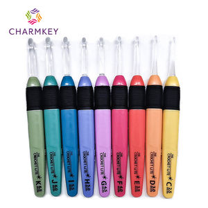 2,5 Mm-6,5mm 9 piezas Light up <span class=keywords><strong>Crochet</strong></span> Hooks Set <span class=keywords><strong>Agujas</strong></span> <span class=keywords><strong>de</strong></span> tejer Hilo artesanal Tejido <span class=keywords><strong>LED</strong></span> Light <span class=keywords><strong>Crochet</strong></span> Hook - Product Image 2