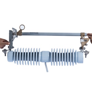 ตัดฟิวส์ออกด้วยฉนวนพอร์ซเลนสำหรับสายการกระจายเหนือศีรษะแรงดันไฟฟ้าปานกลาง - Product Image 1