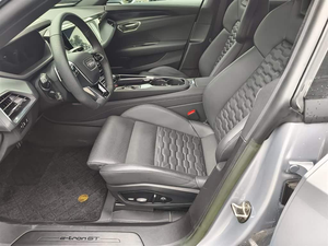Audi <span class=keywords><strong>e</strong></span>-<span class=keywords><strong>tron</strong></span> <span class=keywords><strong>GT</strong></span> modèle de base 2023, berline électrique de luxe, conduite à gauche - Product Image 6