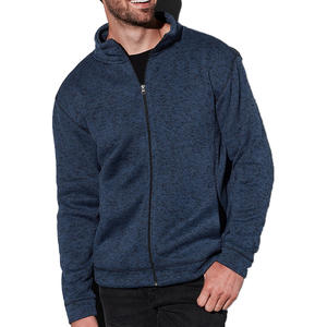 Chaqueta de lana para hombre con cierre completo de cremallera y cuello alto para una protección adicional del cuello durante los deportes de invierno y las salidas de fin de semana - Product Image 4