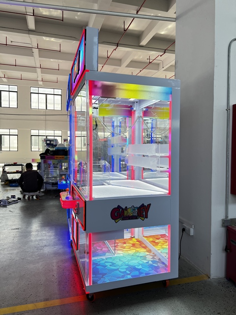 YPfuns Coin-Operated Arcade Claw Machine 60-Clip Prize Game Machine for Malls Made Durable Metal Acrylic 110/220V 2-Player