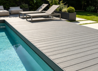 Planches de terrasse en composite WPC solides et écologiques pour projets de paysagisme et revêtements de sol extérieurs
